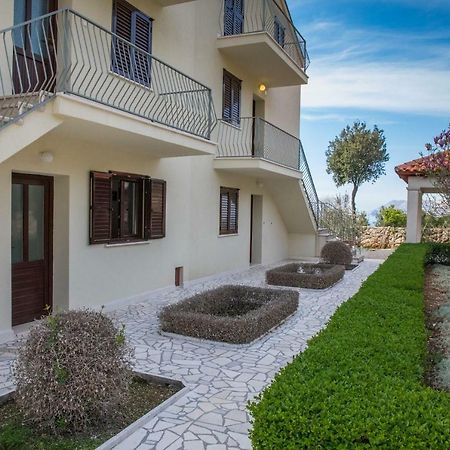 קאבטאט Apartment Macan מראה חיצוני תמונה