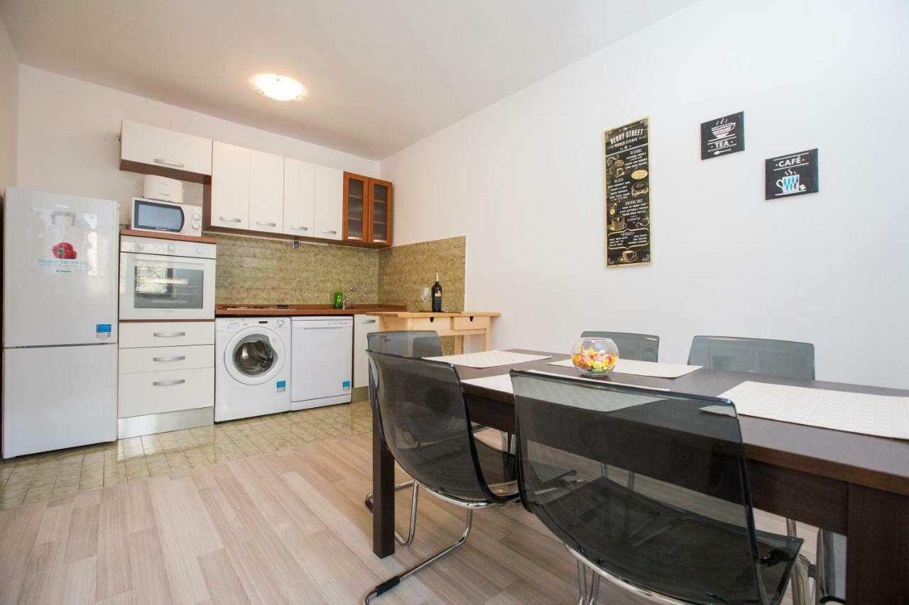 קאבטאט Apartment Macan מראה חיצוני תמונה