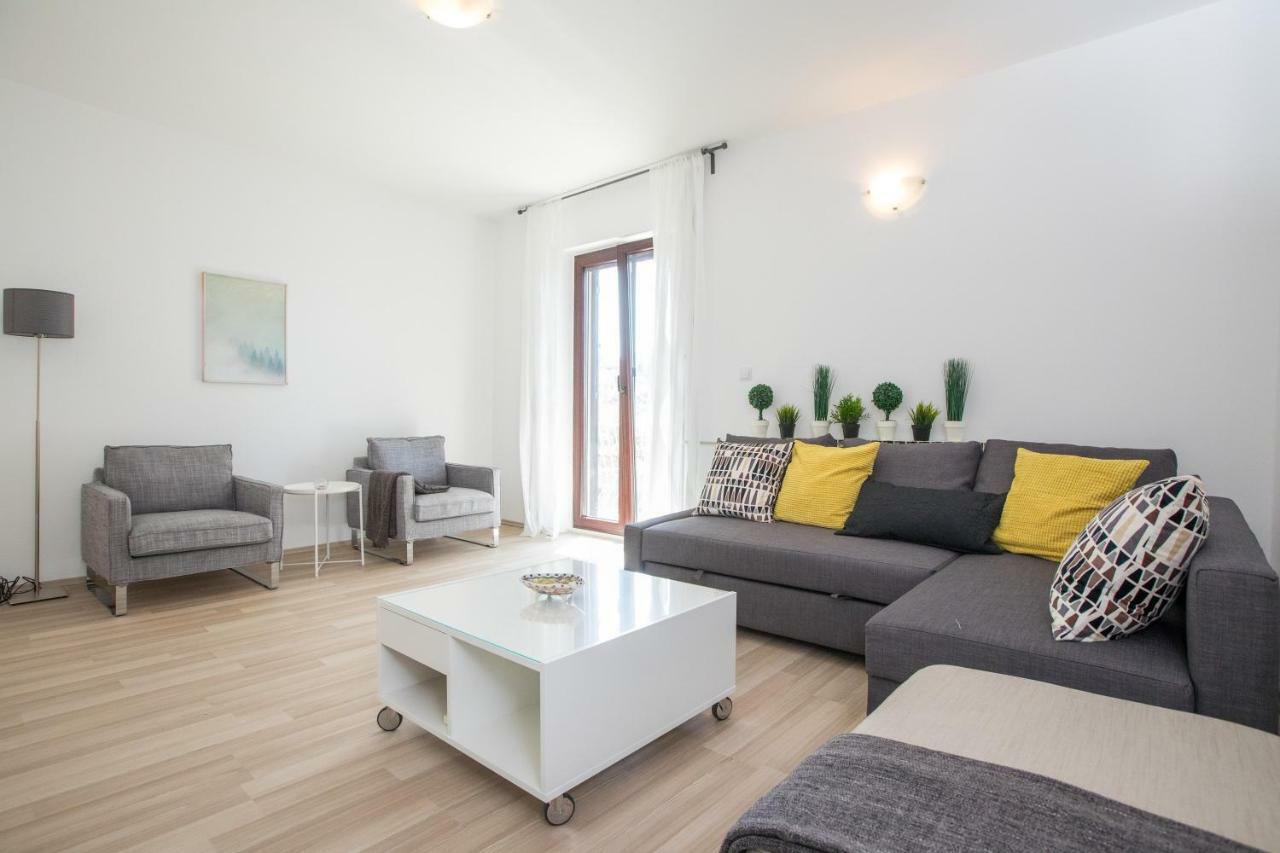 קאבטאט Apartment Macan מראה חיצוני תמונה