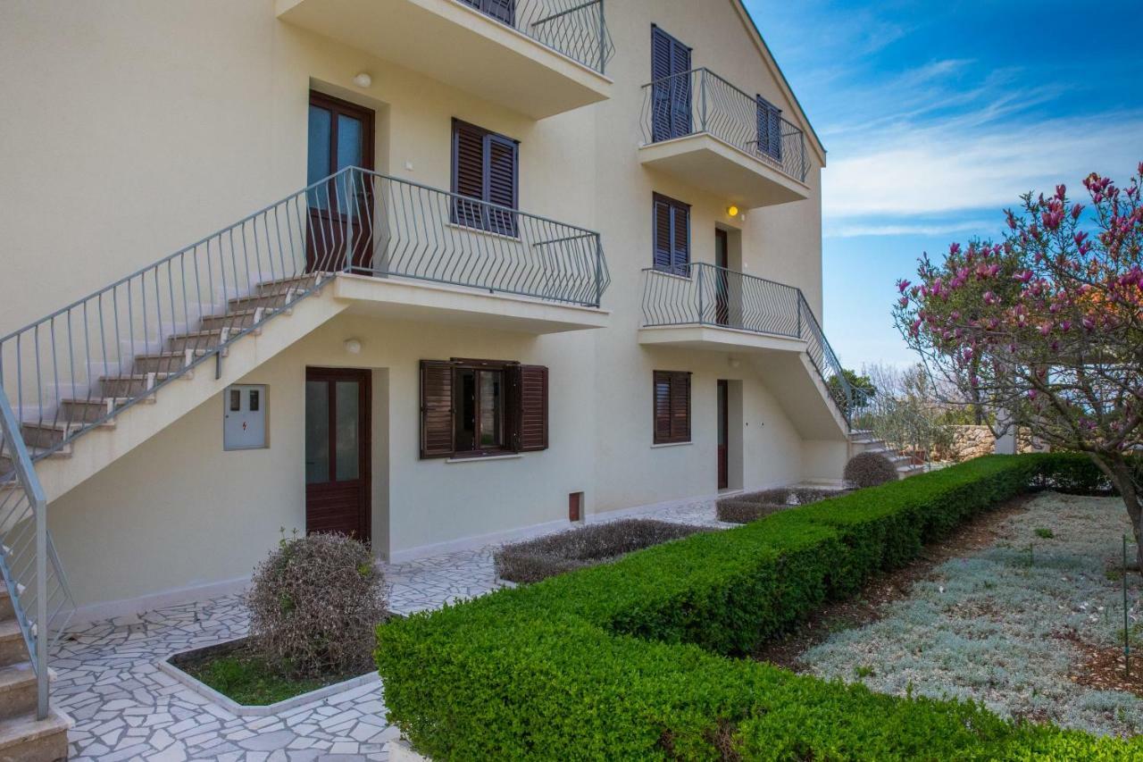 קאבטאט Apartment Macan מראה חיצוני תמונה